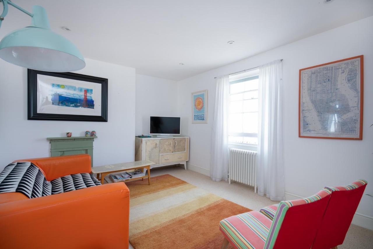 Angela's Guest Suites