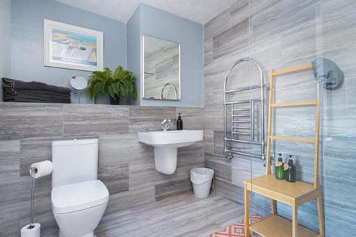 Angela's Guest Suites Margate