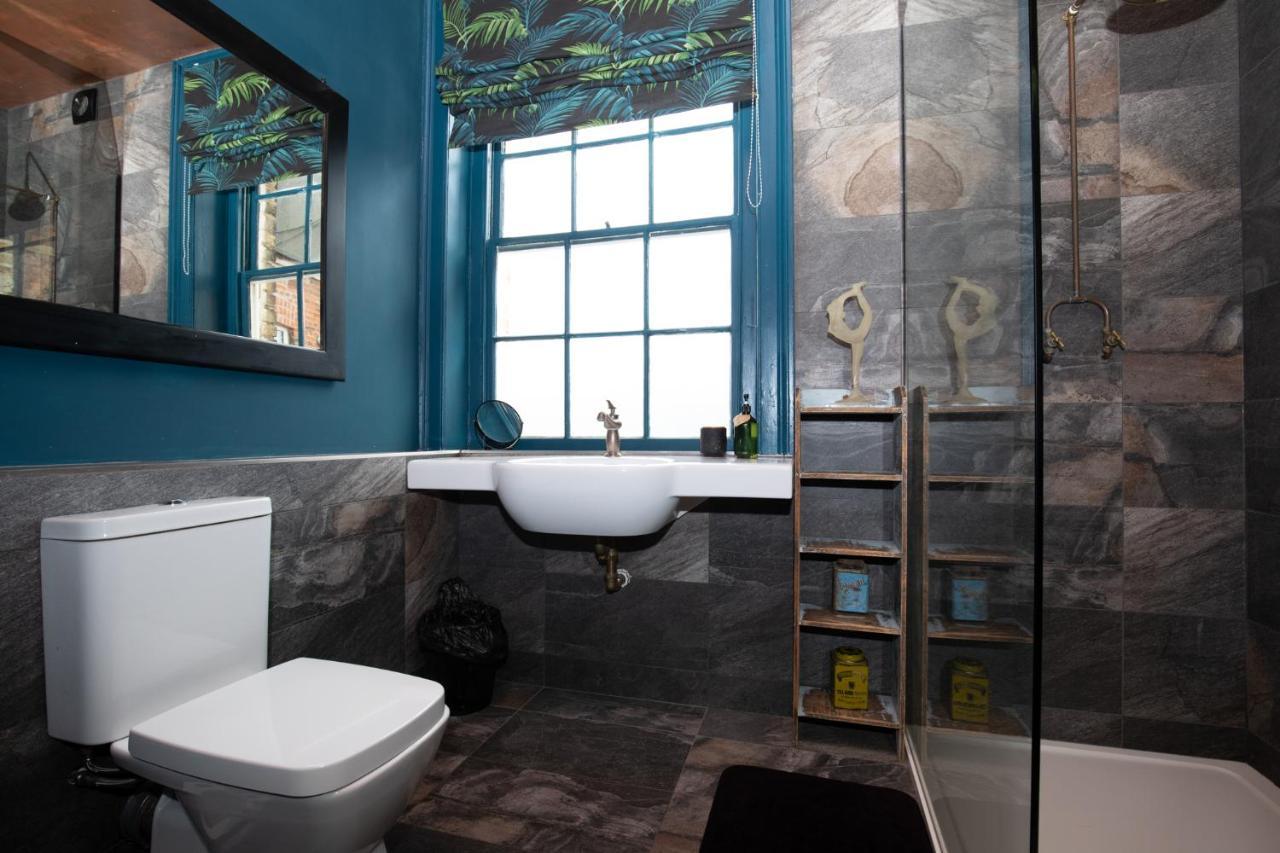 Angela's Guest Suites Margate