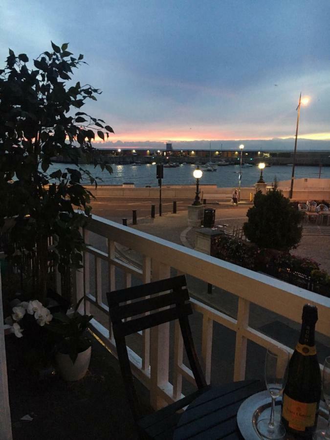 Angela's Guest Suites Margate